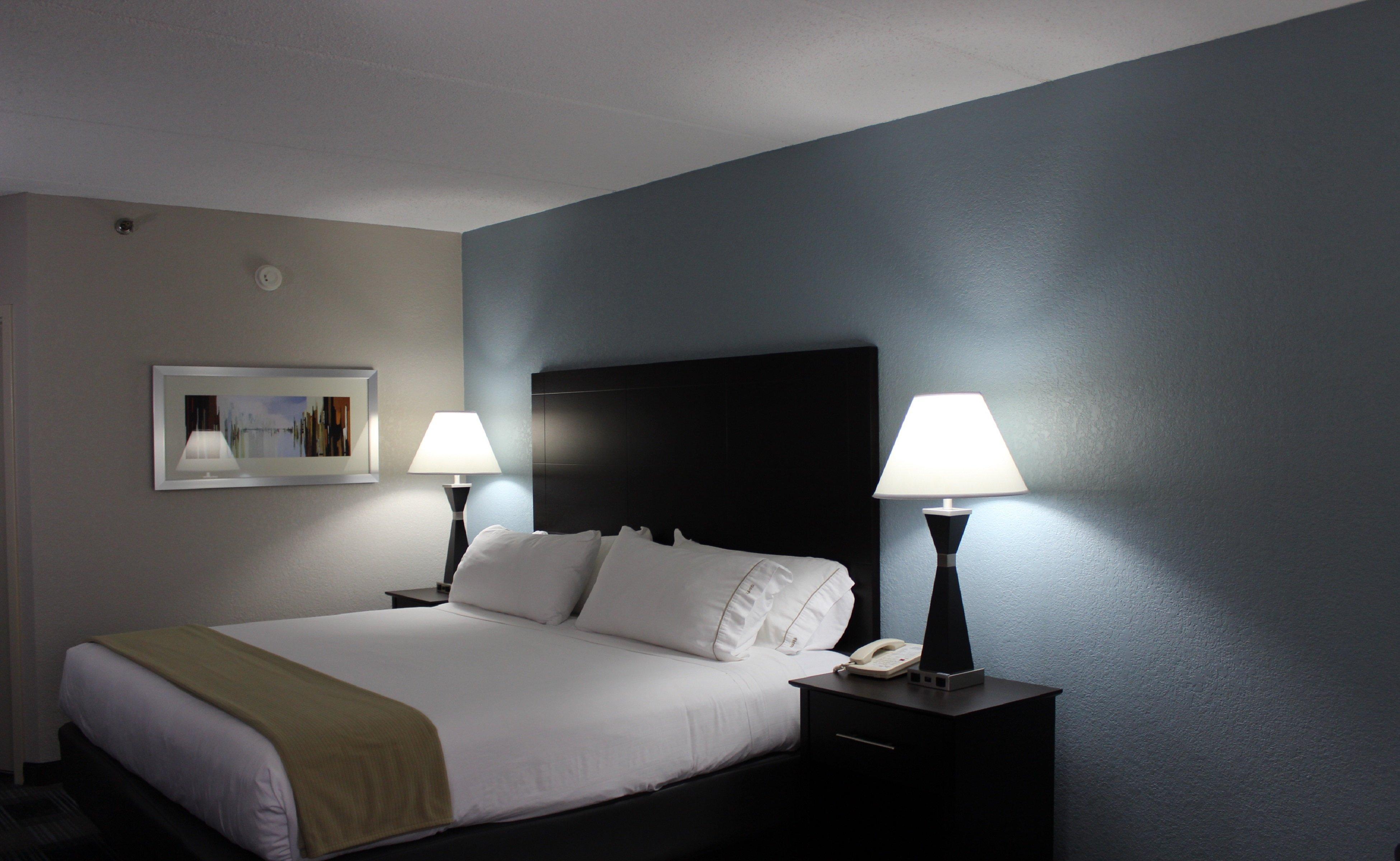 Holiday Inn Express Forsyth By Ihg Bagian luar foto