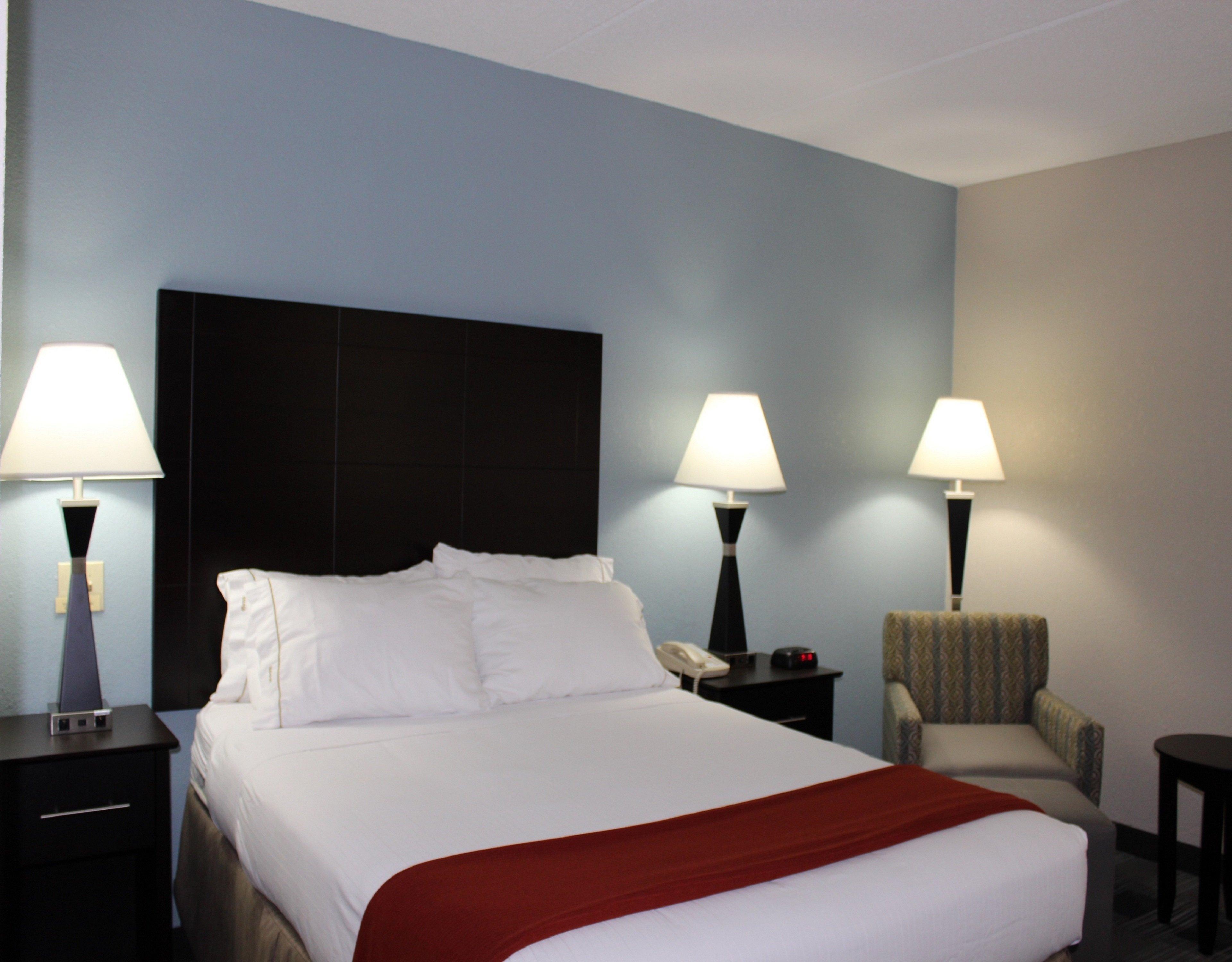 Holiday Inn Express Forsyth By Ihg Bagian luar foto