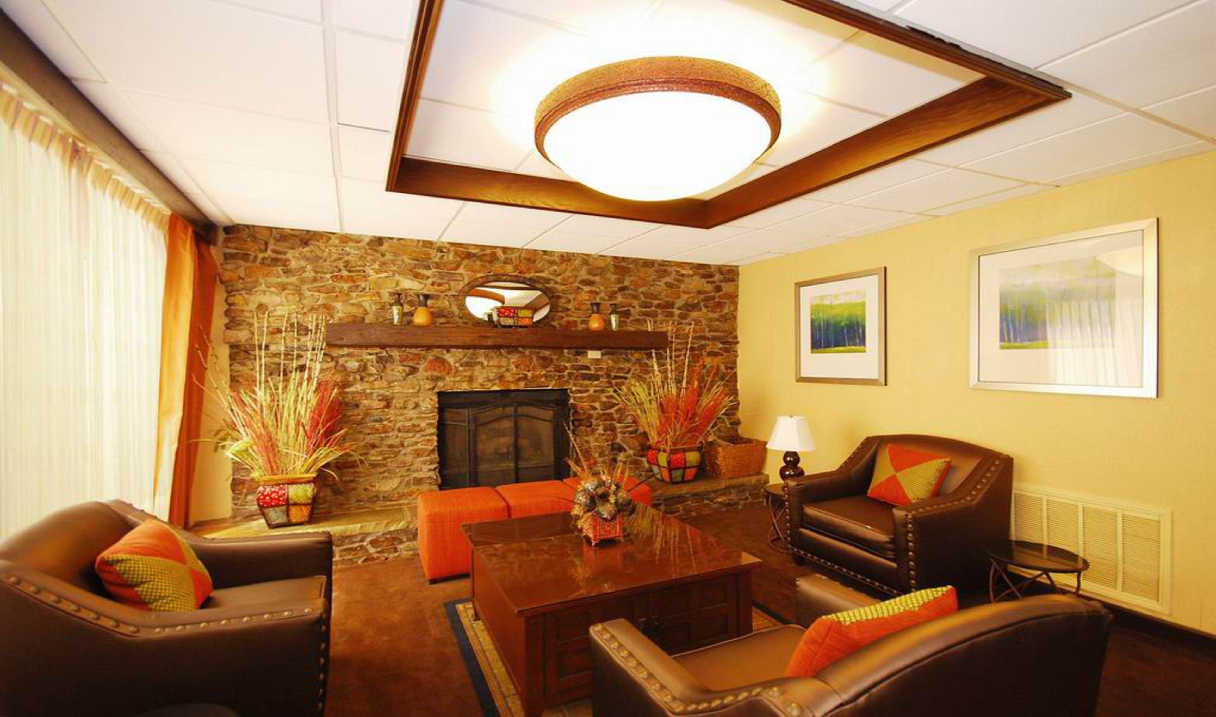 Holiday Inn Express Forsyth By Ihg Bagian luar foto