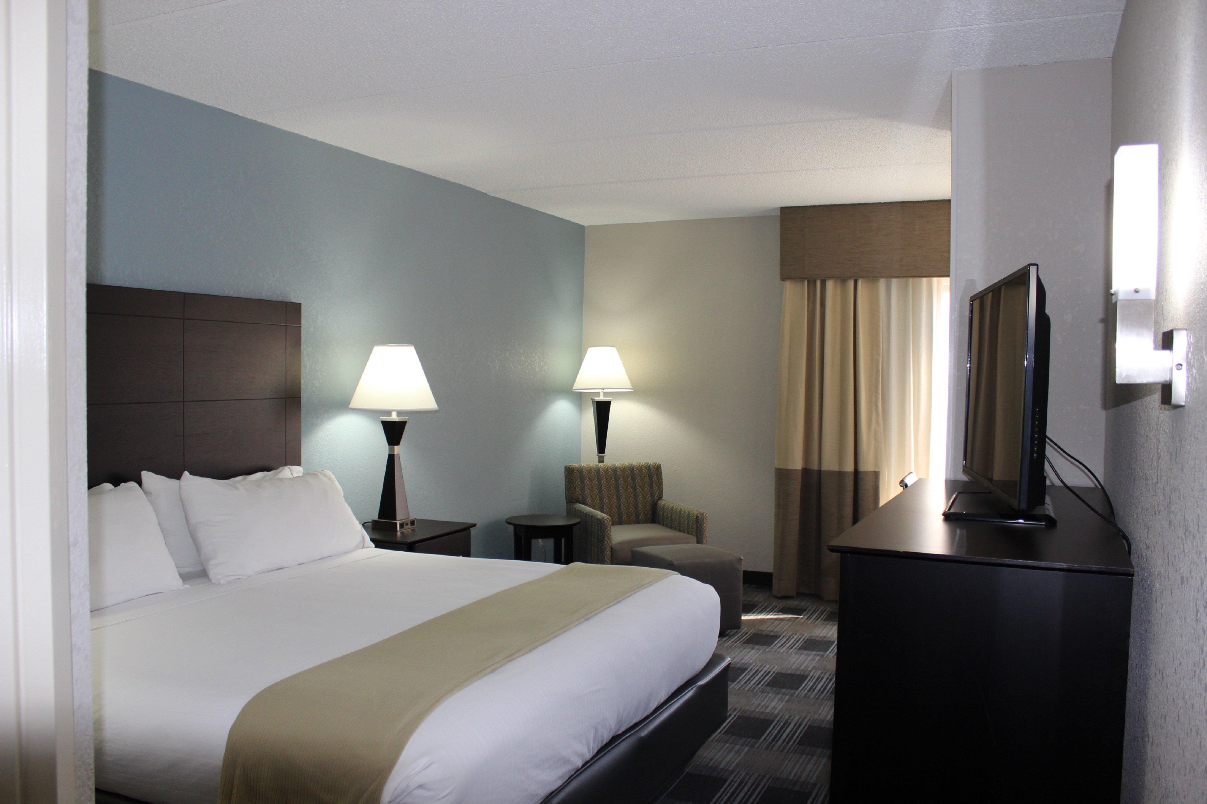 Holiday Inn Express Forsyth By Ihg Bagian luar foto