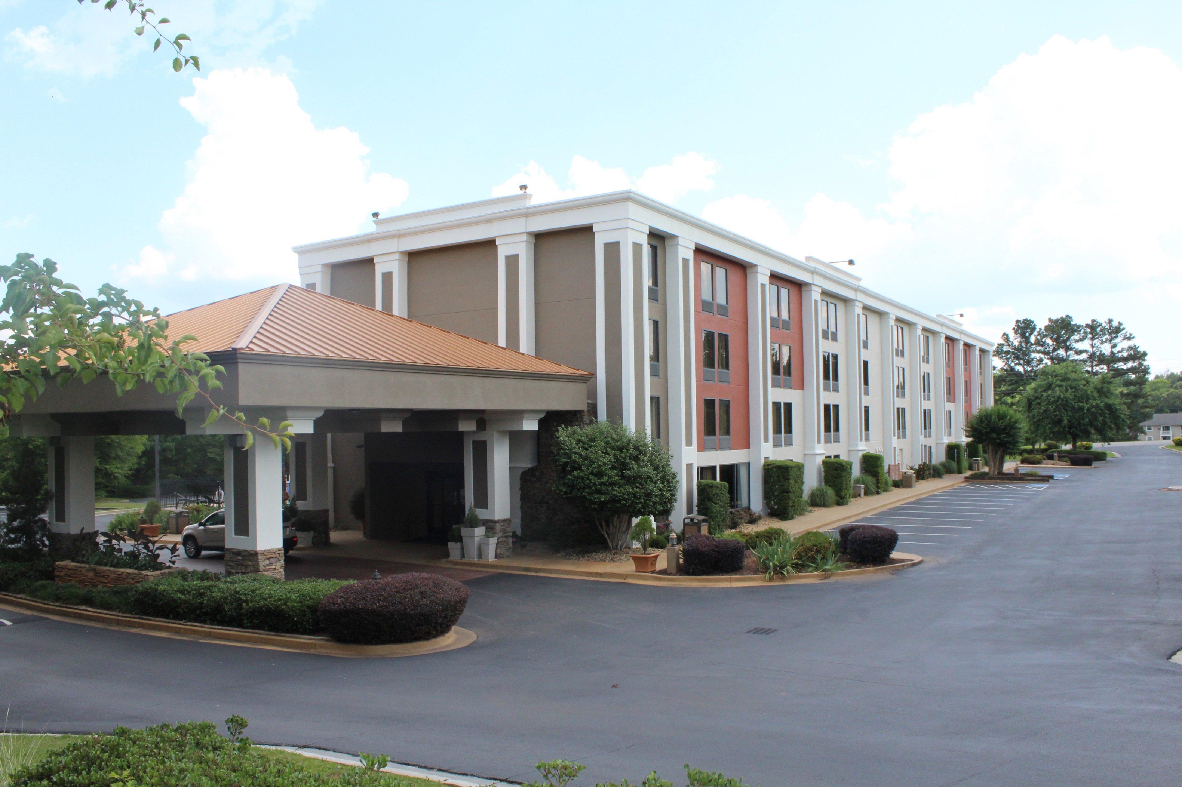 Holiday Inn Express Forsyth By Ihg Bagian luar foto