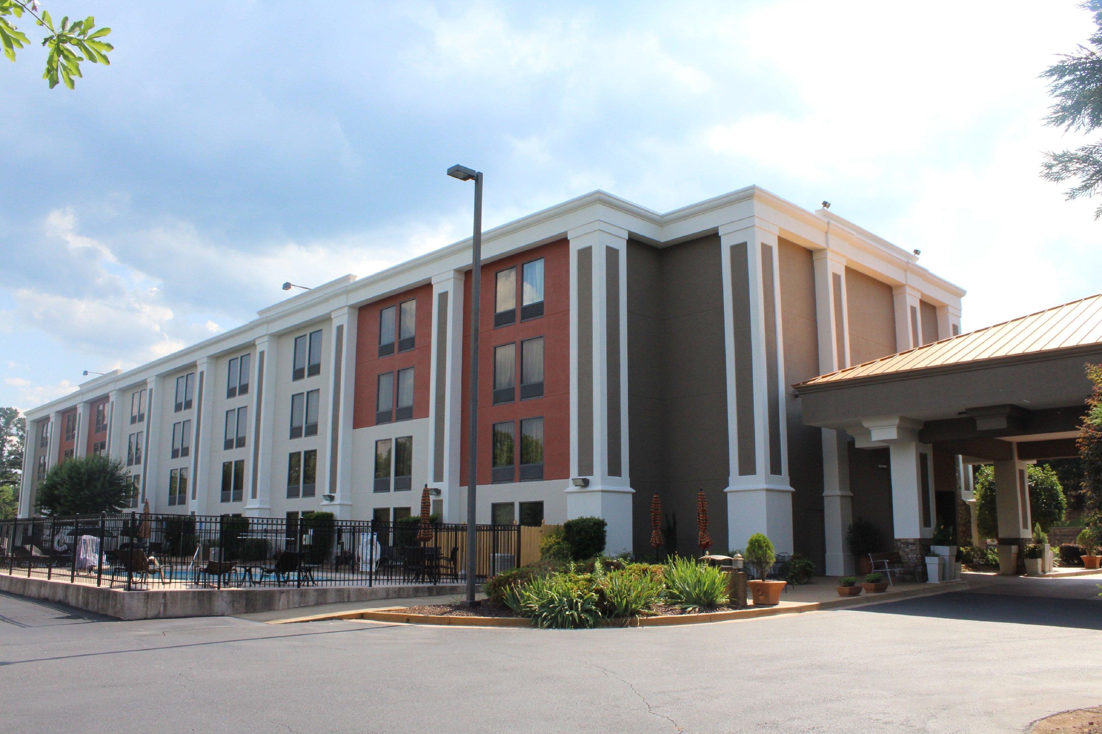 Holiday Inn Express Forsyth By Ihg Bagian luar foto
